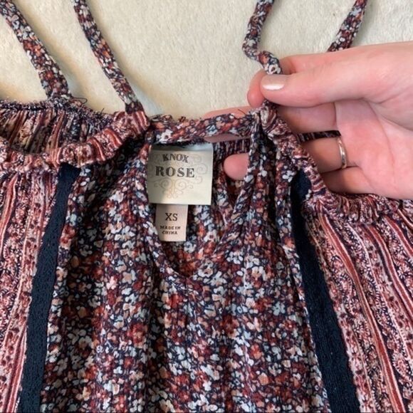 Knox Rose Bell Sleeve Floral Off the Shoulder Peasant Top - Picture 7 of 8